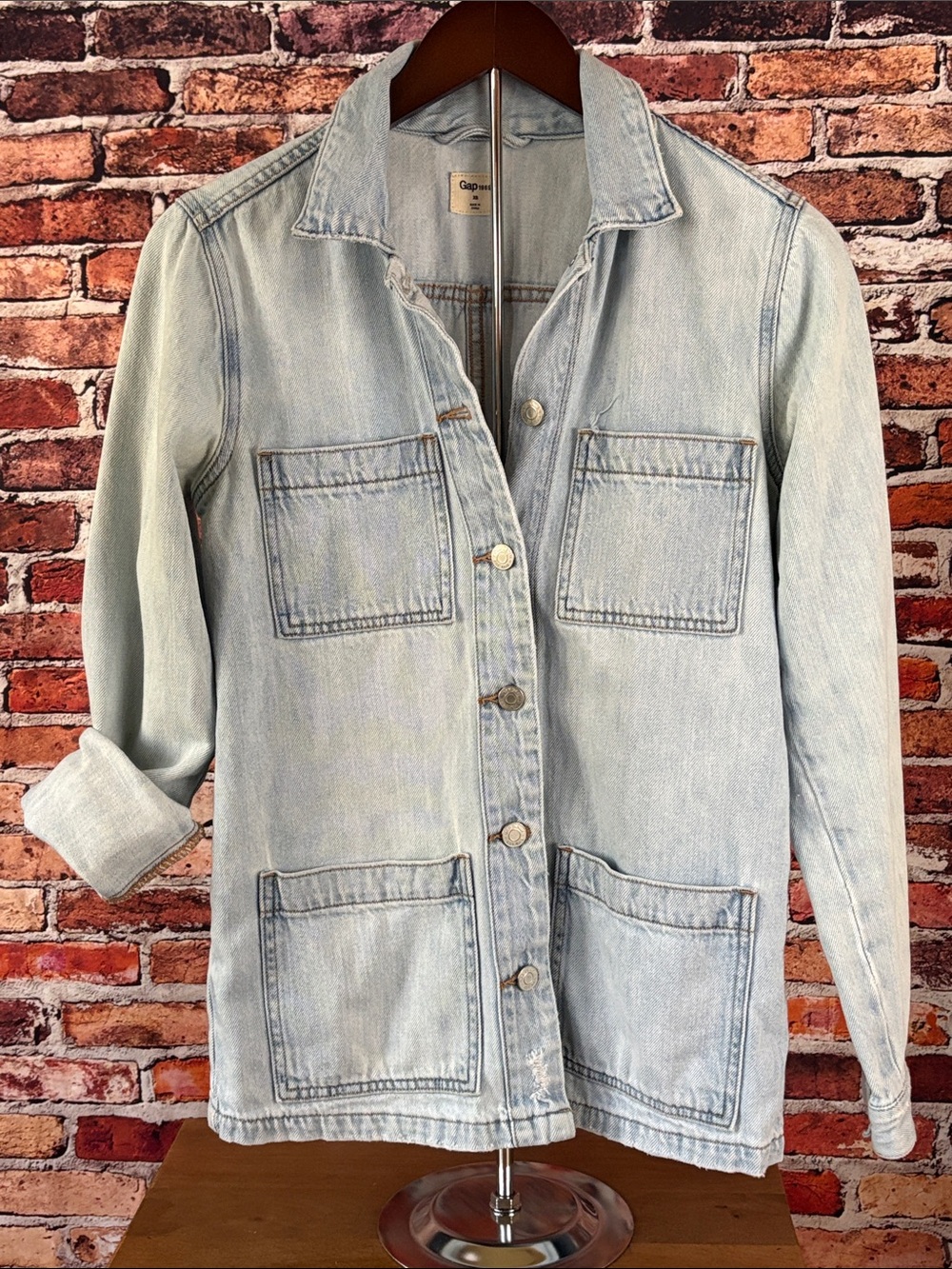 GAP Light Wash Lightly Distressed Denim Jacket with Patch Pockets Size XS